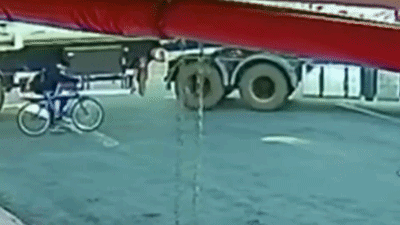Miraculous moment boy, 12, survives unscathed after being dragged under lorry | News World