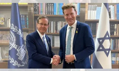 Richard Tice of Reform UK shaking the hand of an official in the Israeli government for the photo op while in Israel in September 2025