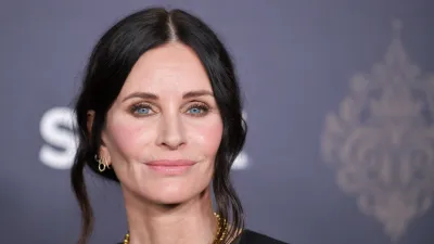 Courteney Cox attends the premiere of STARZ