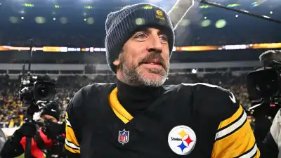 Aaron Rodgers Biographer Shares Insight Into Family Dynamic After Reunion Pic
