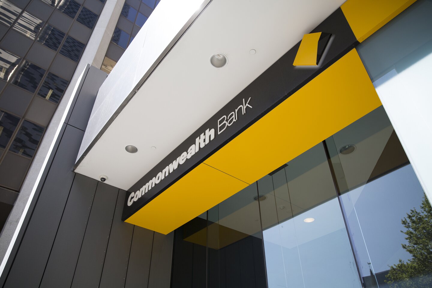Big bank books huge profit, warns economy is slowing