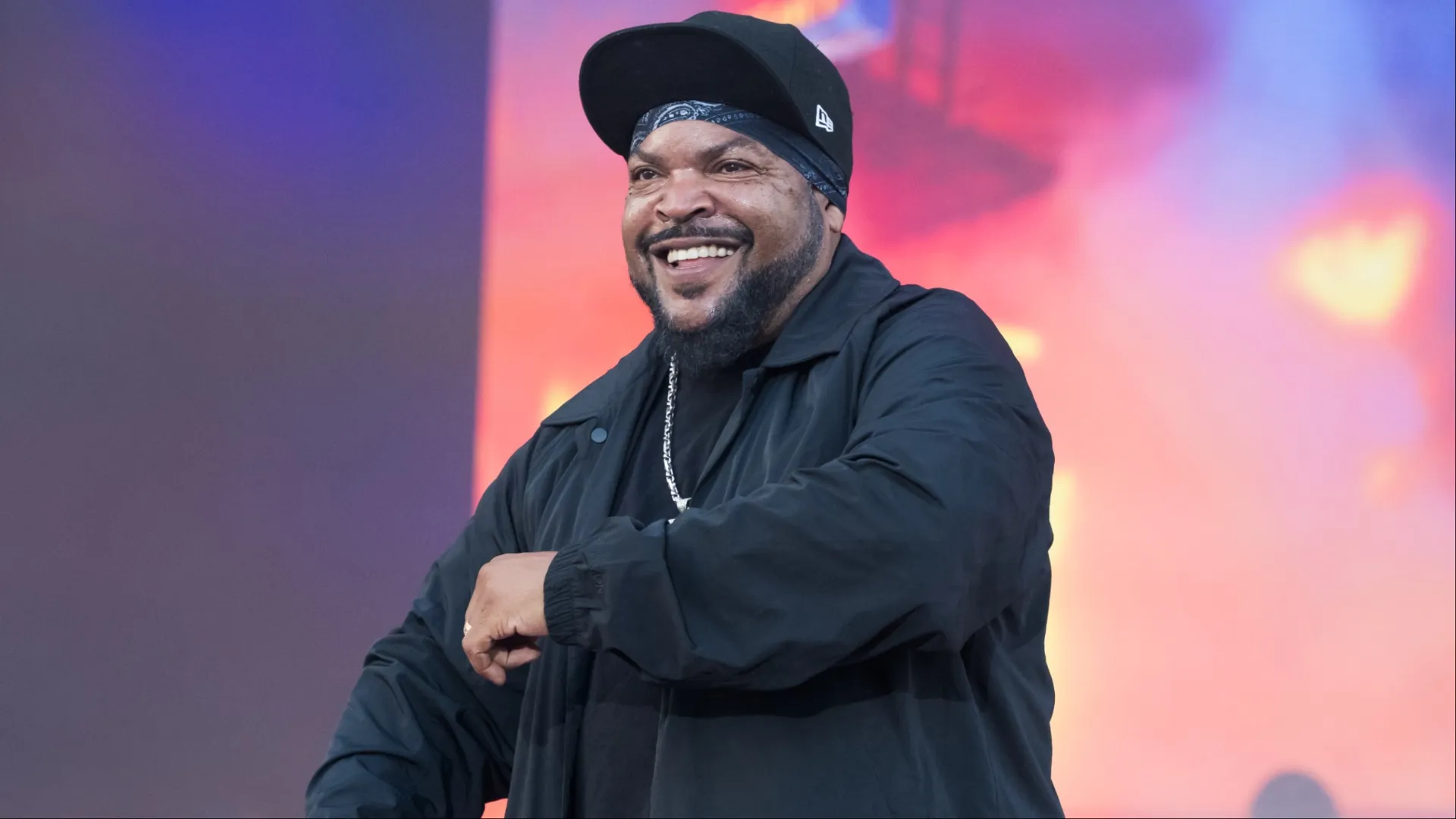 Ice Cube's Son O'Shea Jackson Jr. Jokes About Dad's Dance Moves At BIG3 Game, Then Defends Him (VIDEO)