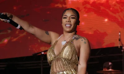 Keyshia Cole concert Philadelphia welcome Skrilla flowers cake crowd