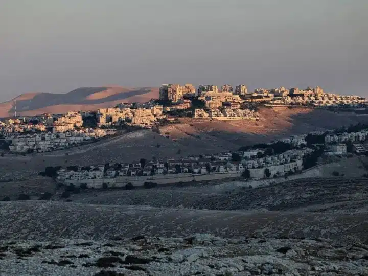 West Bank trade
