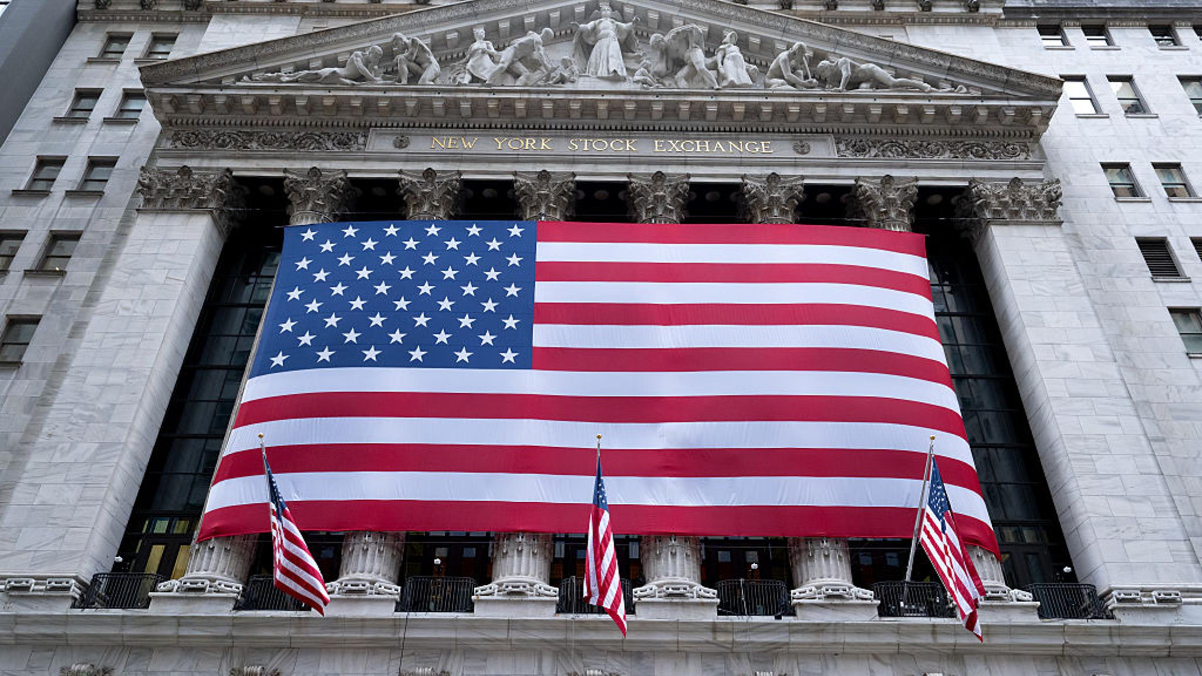 Why the World Is Still Investing in America