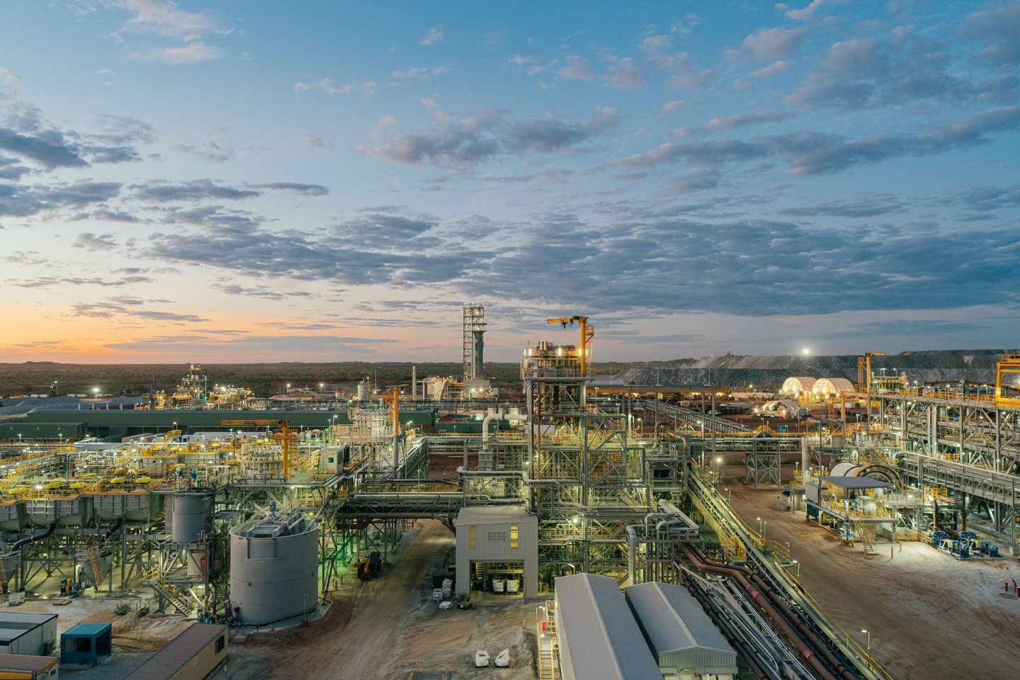 PLS returns to the black with $526m profit