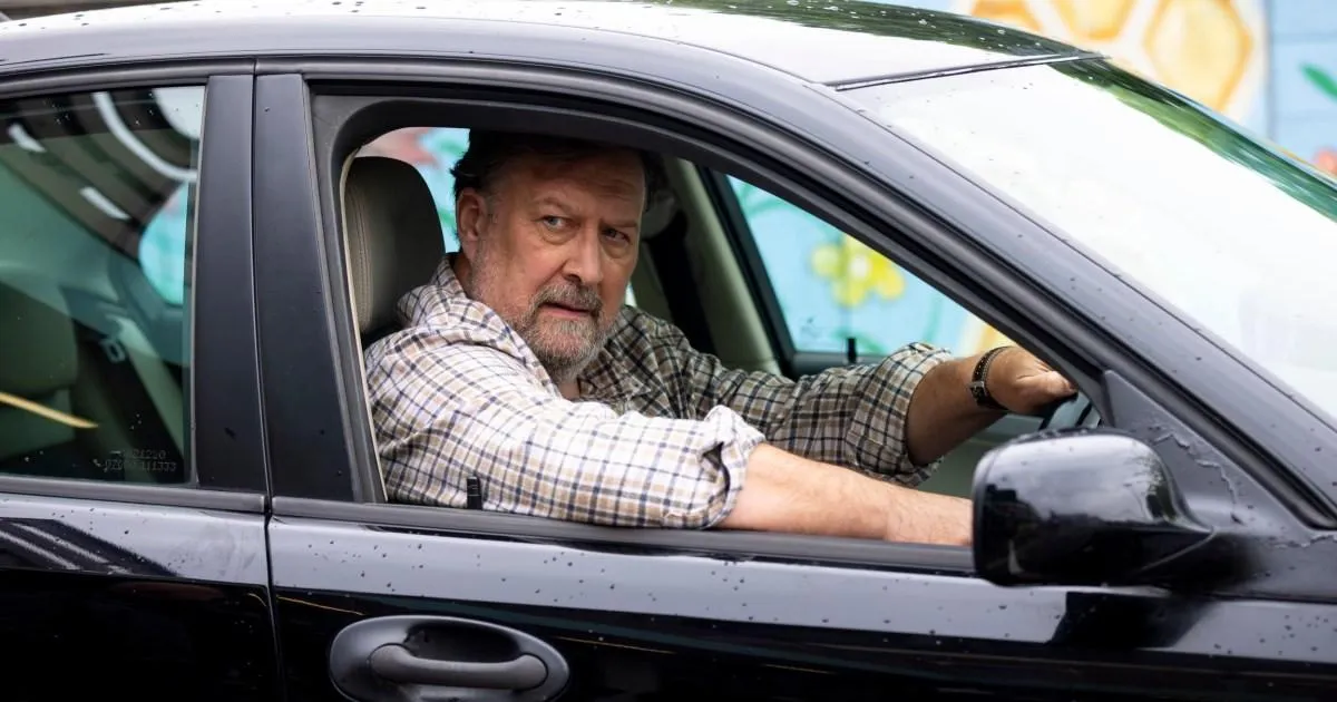 Unexpected Coronation Street legend vows to expose evil Ross | Soaps