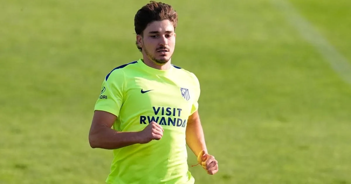 Arsenal send new message to Julian Alvarez after transfer talks | Football