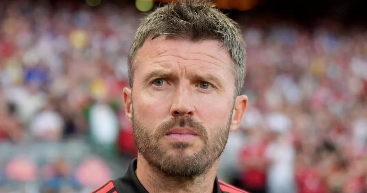 Man Utd offered chance to sign wantaway Premier League striker | Football