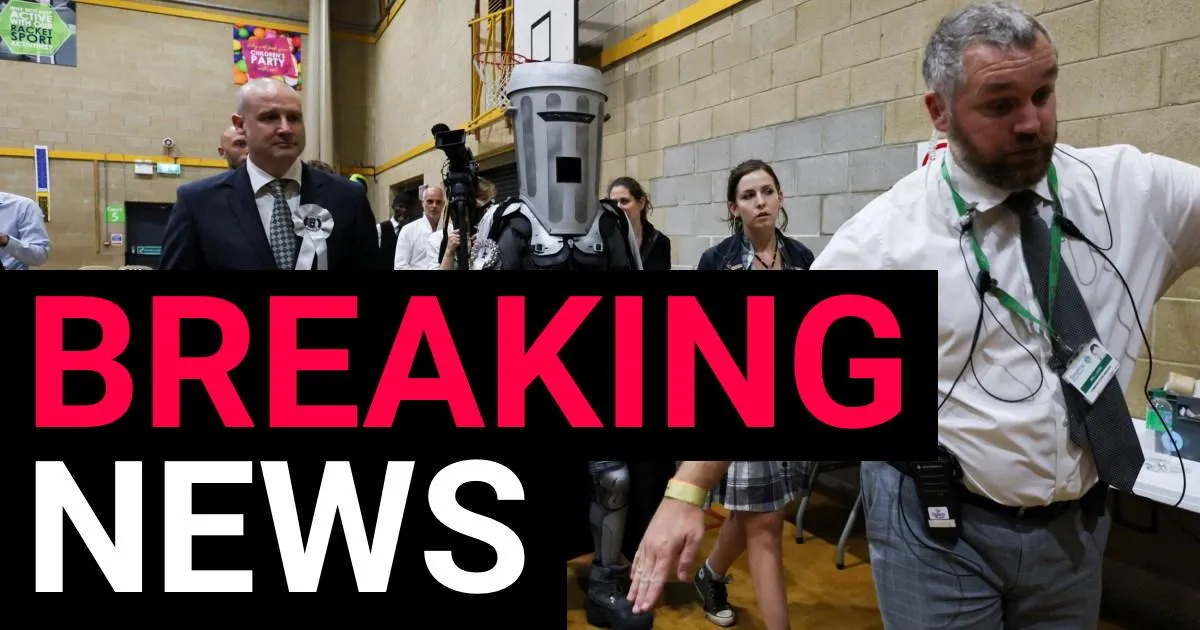 Nigel Farage wins in Clacton with Count Binface securing more than 25% of vote | News Politics