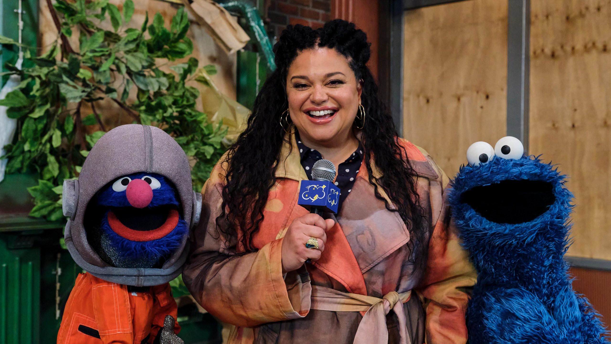 Sesame Street Has A New Extreme Weather Episode. Here's What Climate Experts Think