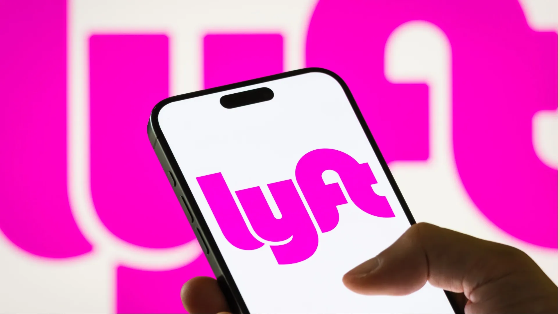 South Carolina woman stabbed Lyft driver head 11 times stole car carjacked Greenville Naziyha Weatherall