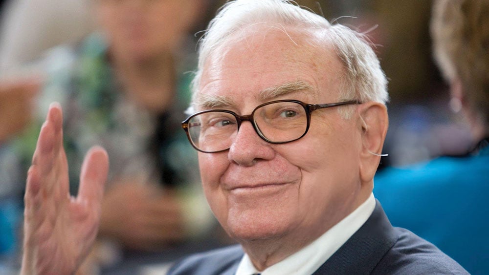 Berkshire Hathaway Beats Earnings Views, Ups Buybacks, Cuts Cash Hoard