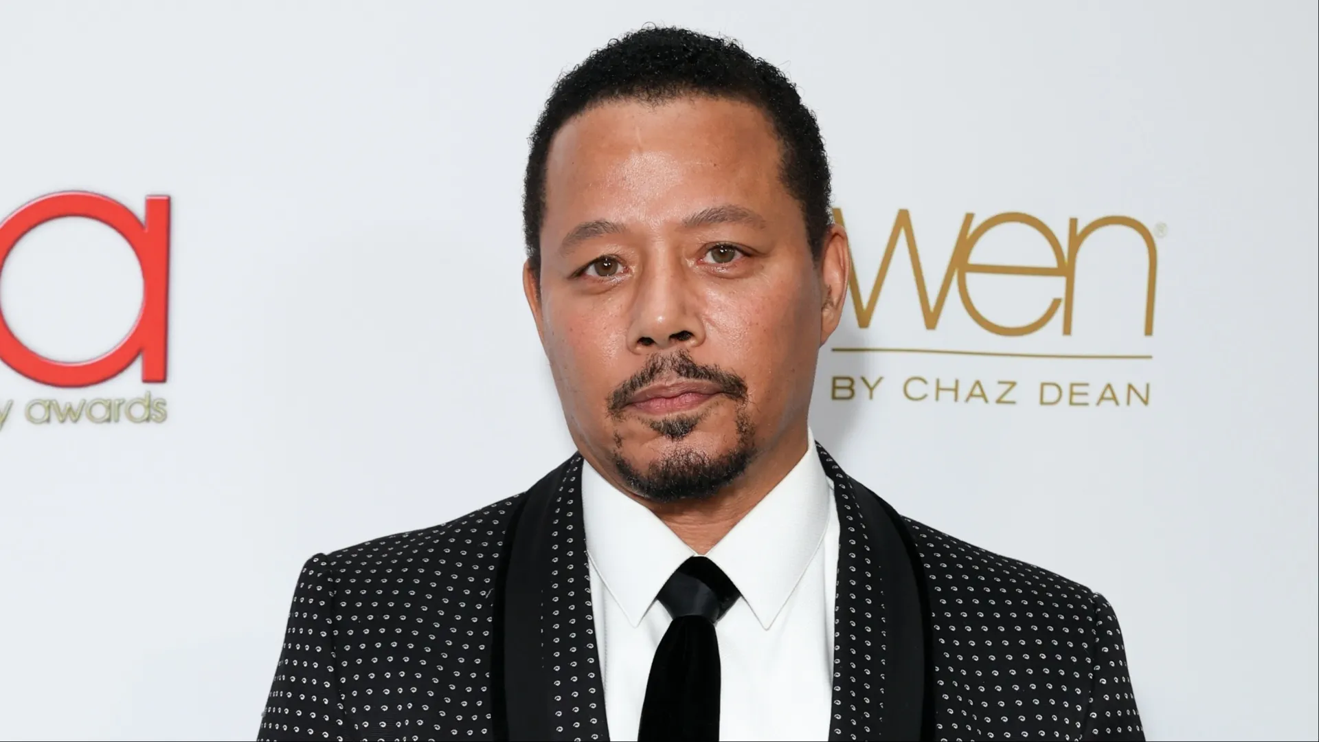 Terrence Howard critter centipede video fan reactions