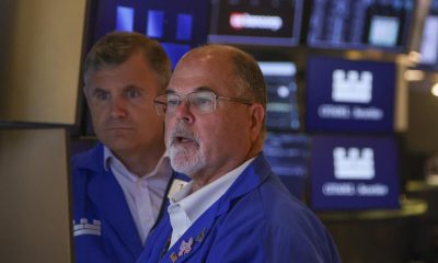 Tech sell off drags Wall St down as bond yields climb