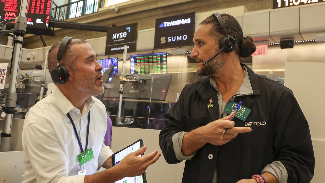 Wall Street ends mixed as investors weigh Iran moves