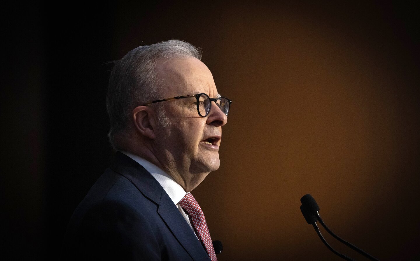 PM call to keep refugee numbers 'not a backflip'