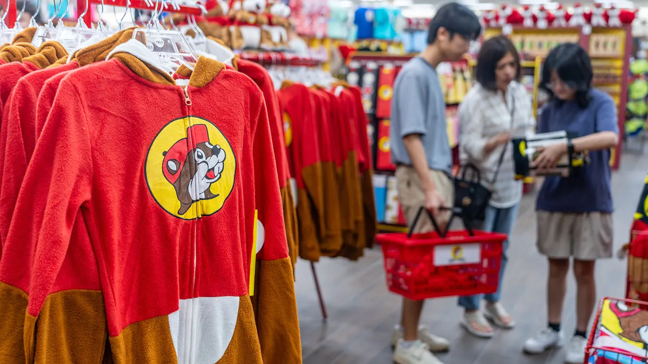 Buc-ee's sues Ohio mini mart over beaver logo trademark infringement claims