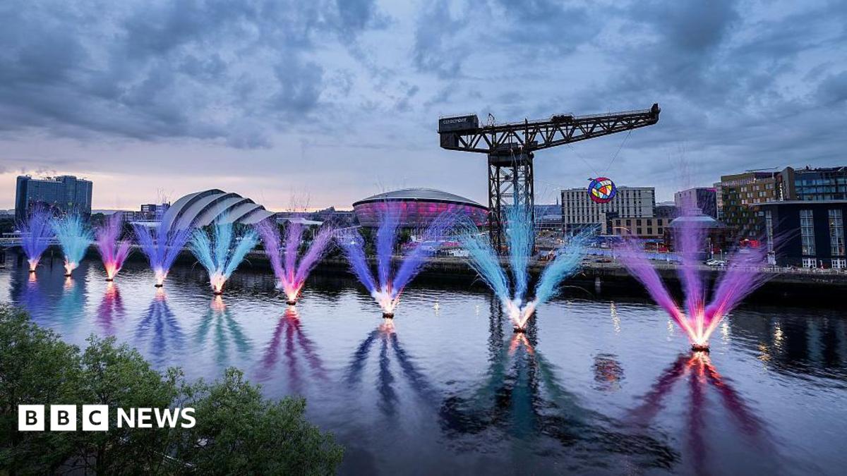 GLASGOW, SCOTLAND - AUGUST 02: A fireworks display takes place on the River Clyde during the Closing Ceremony on day ten of the Glasgow 2026 Commonwealth Games at The Hydro on August 02, 2026 in Glasgow, Scotland. (Photo by James Fearn/Getty Images)