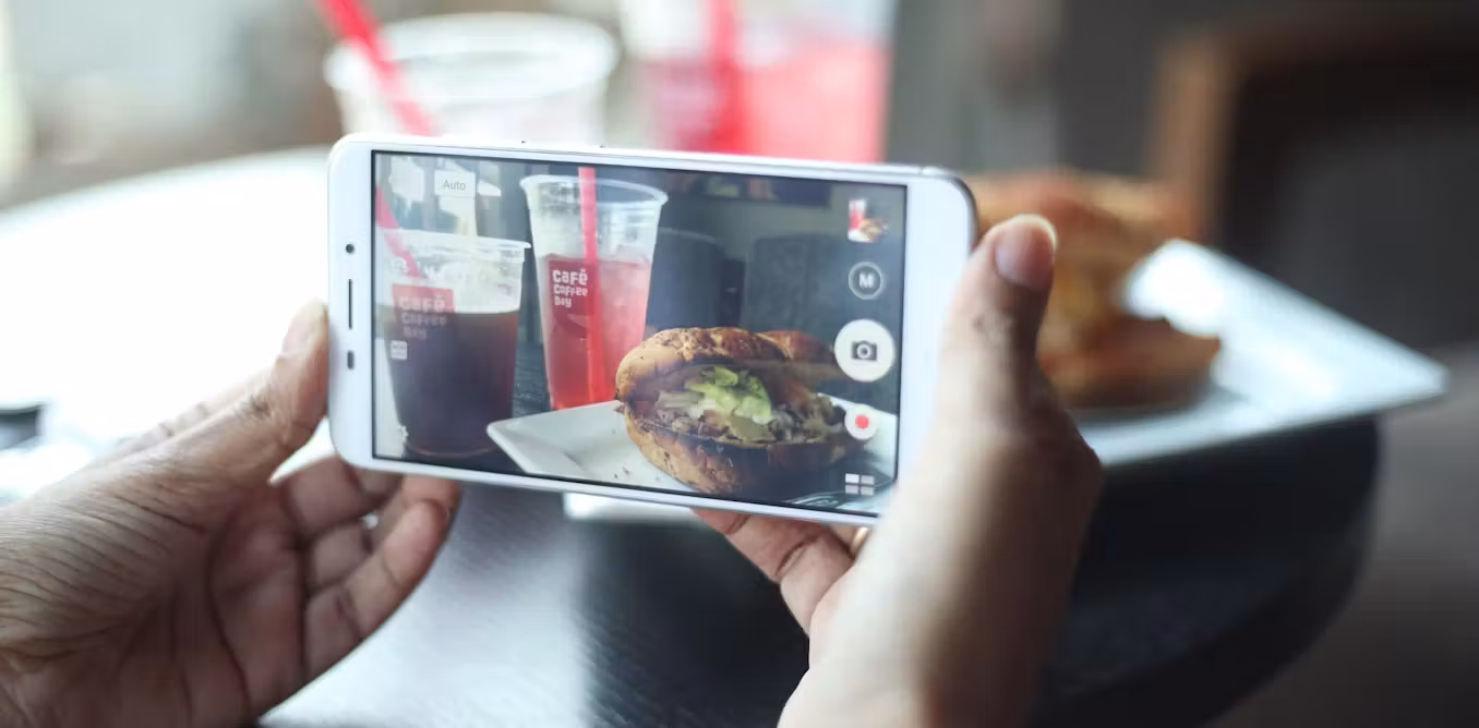 We can’t quit smartphones, but we can manage digital junk food better