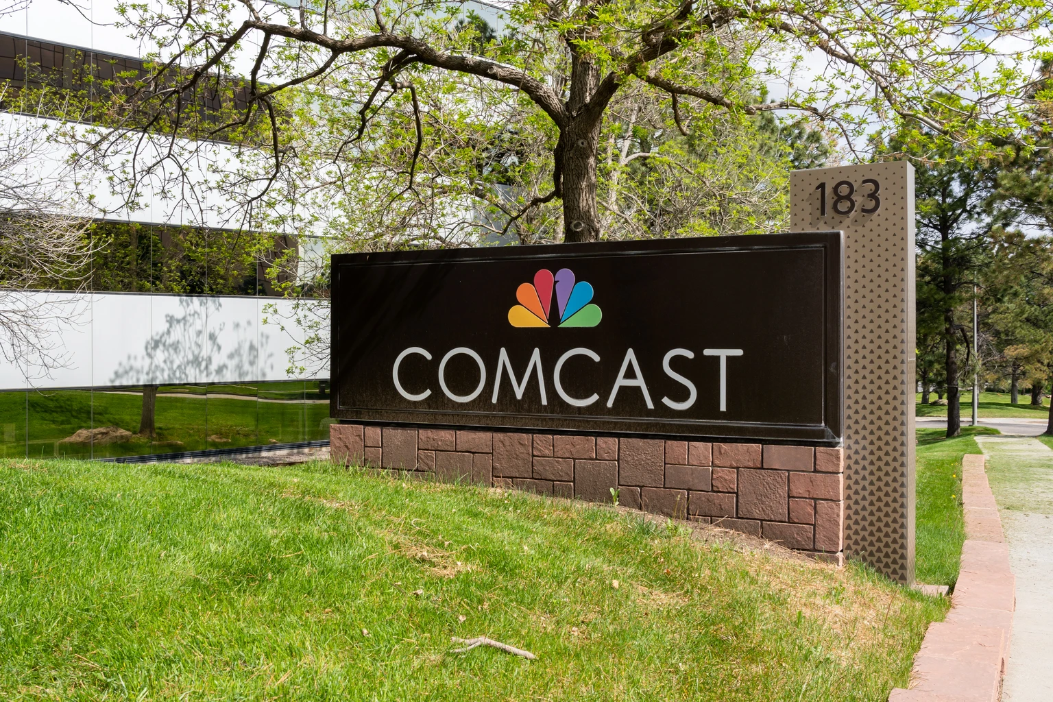 Comcast Fell Since My Buy Rating, But I Think The Sell-Off Has Gone Too Far