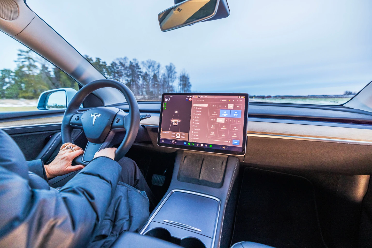 Tesla: Tailwinds Outweigh The Noise