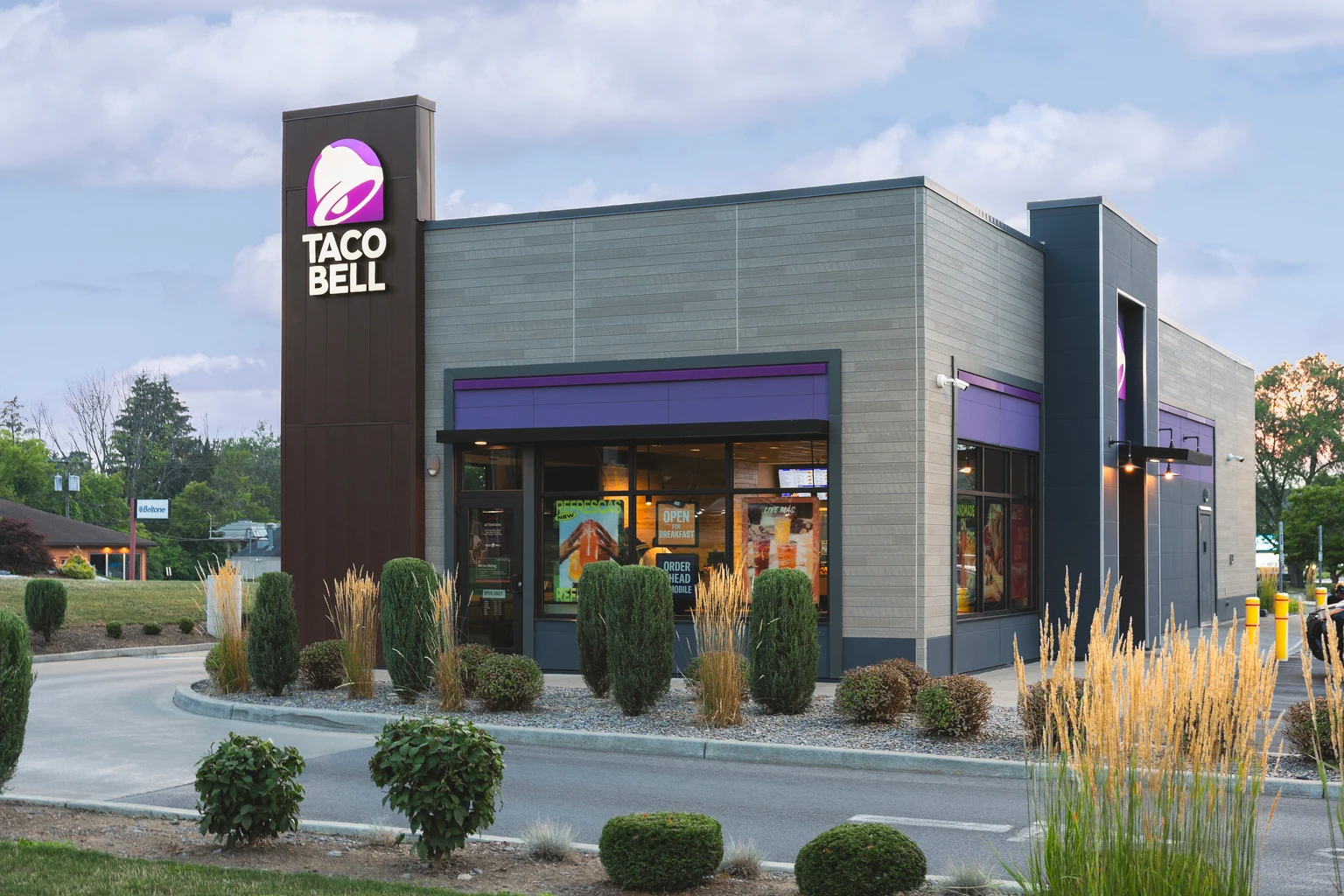 NNN REIT: An Undervalued Dividend Champion With A 5.4% Yield (NYSE:NNN)