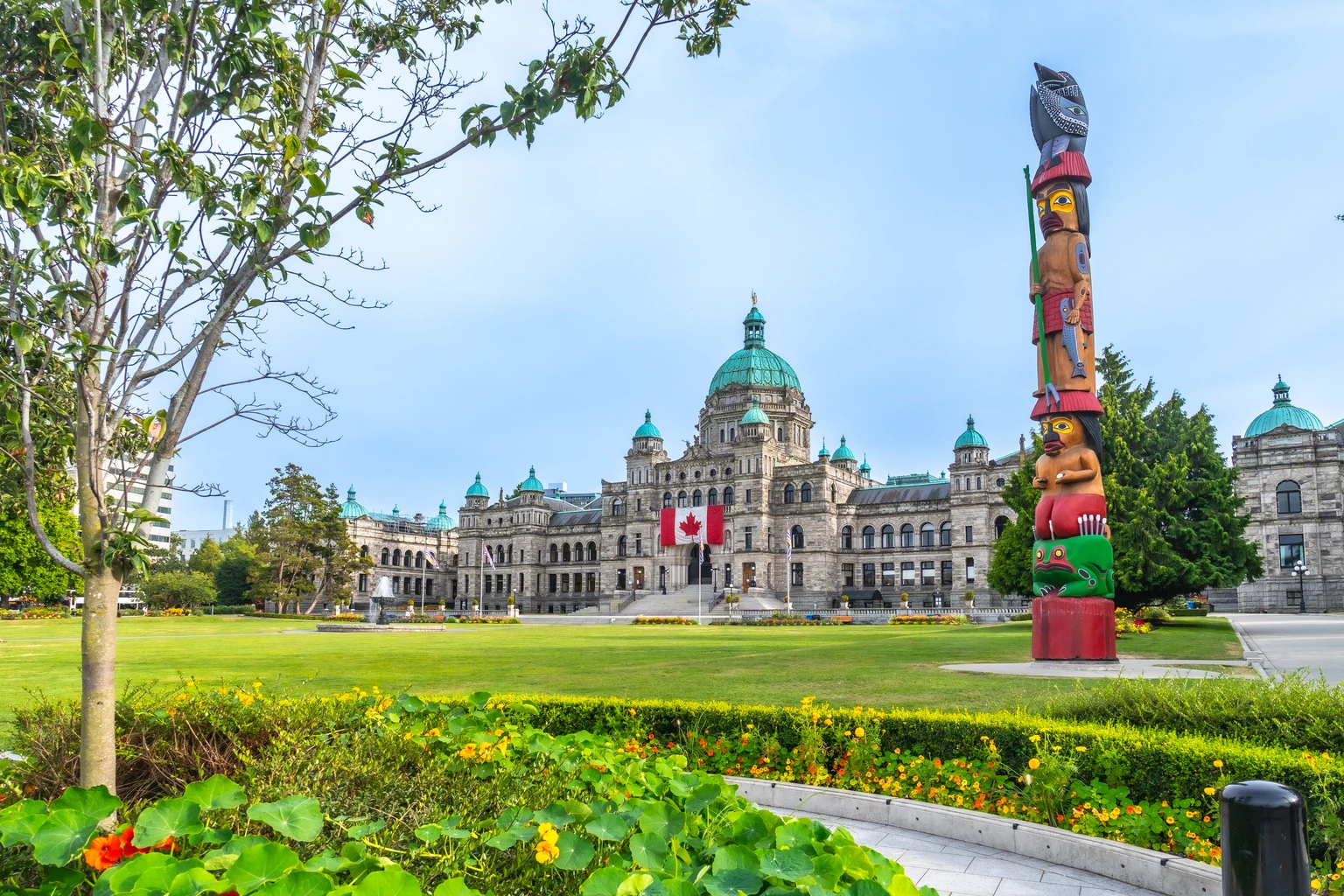 VCN:CA - A Strong Option For Canadian Equity Investors (TSX:VCN:CA)