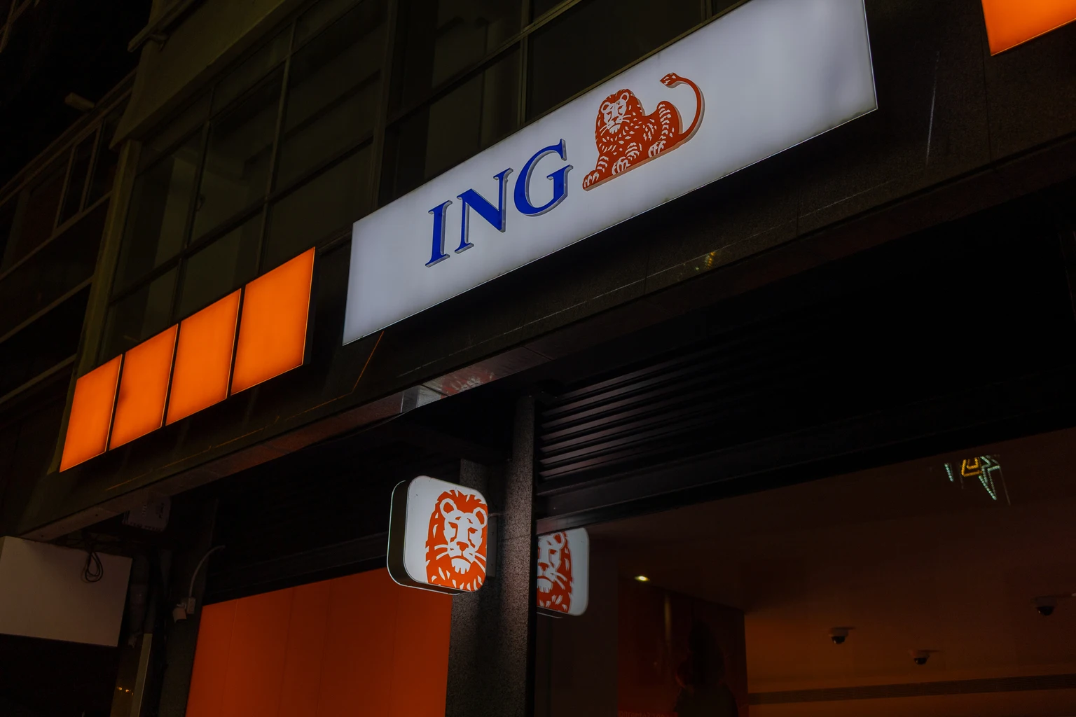 ING Groep Stock: Premium Valuation Justify Profit Taking Following Q2 Earnings (NYSE:ING)