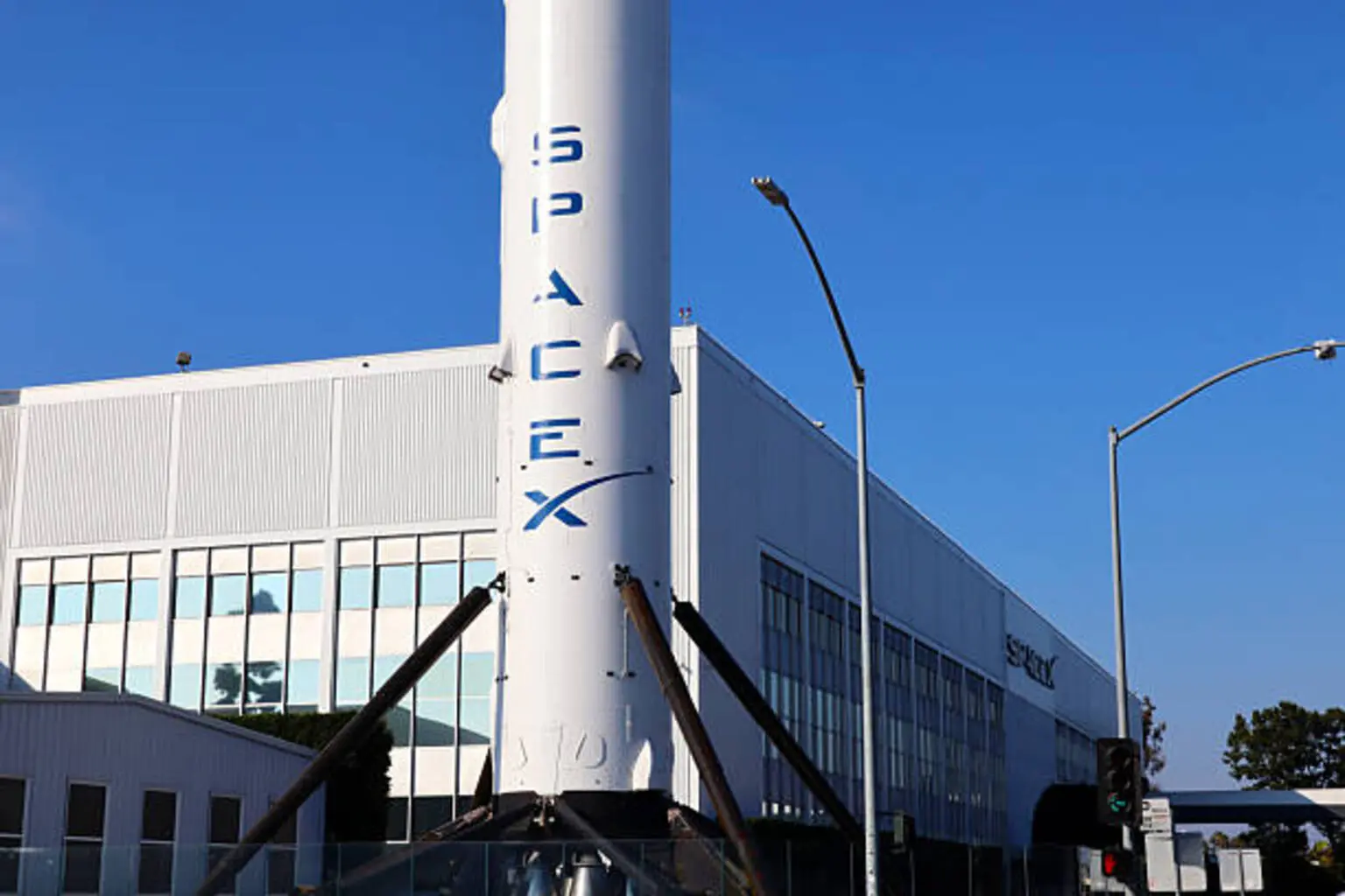 SpaceX: Weathering Lockup Expirations