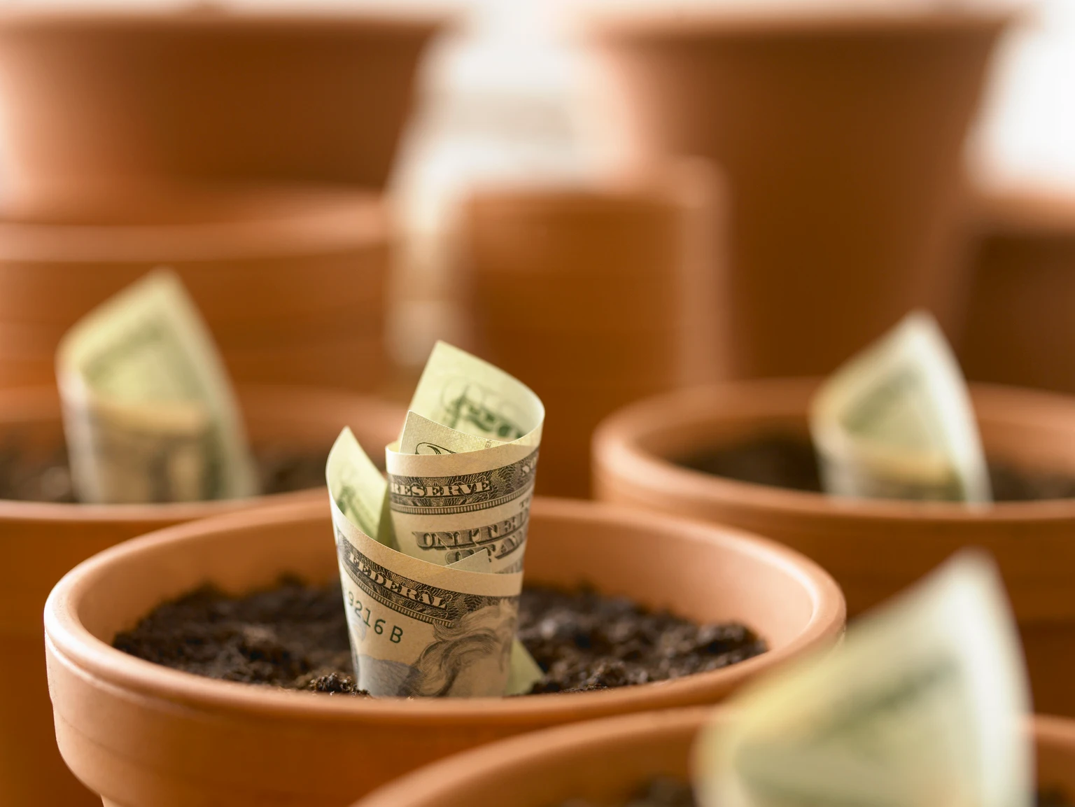 Summit Midstream Stock: Strong Potential From Improving Leverage EBITDA Growth (NYSE:SMC)