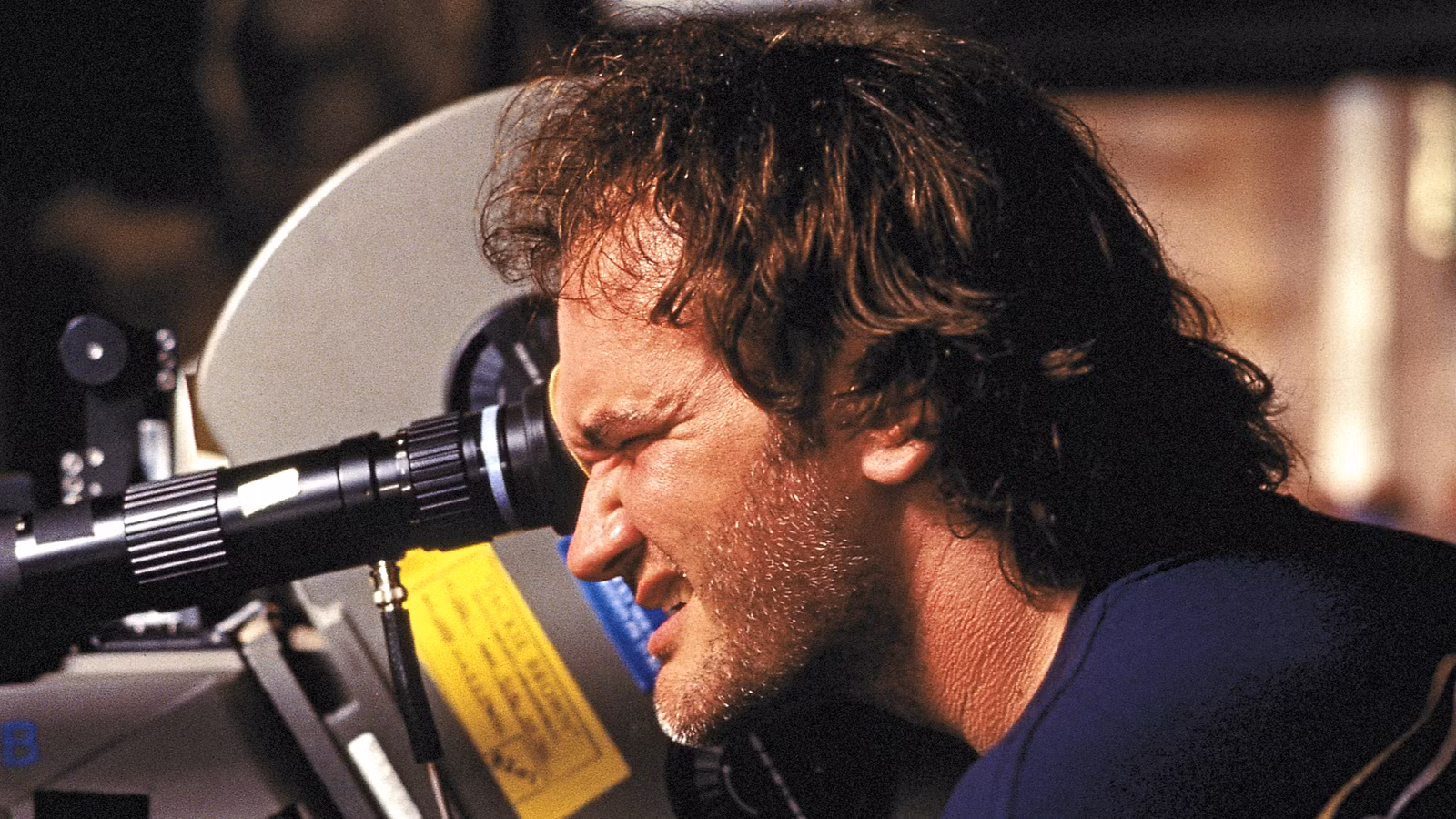 Quentin Tarantino on the set of Jackie Brown