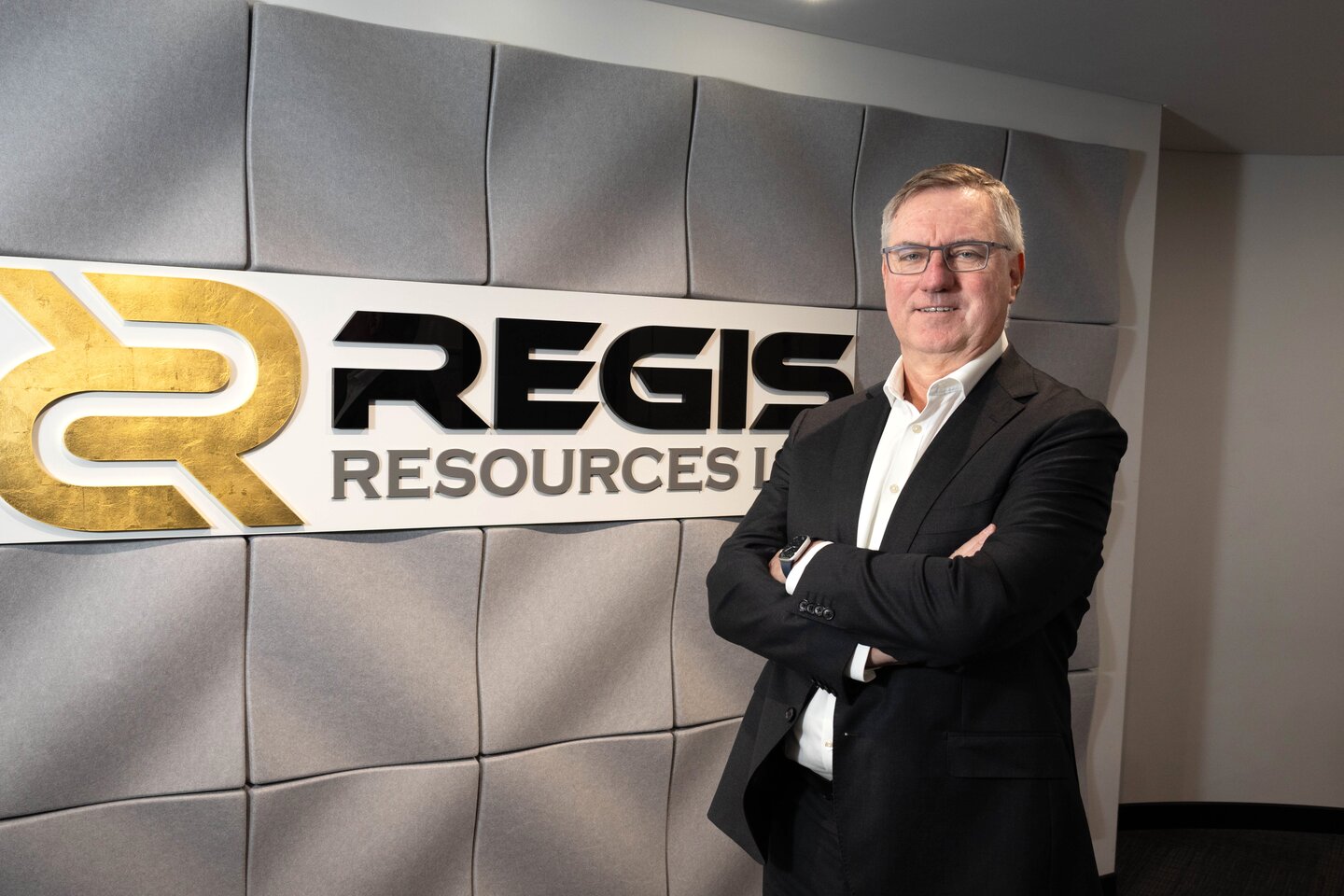 No egos as disciplined Regis targets value