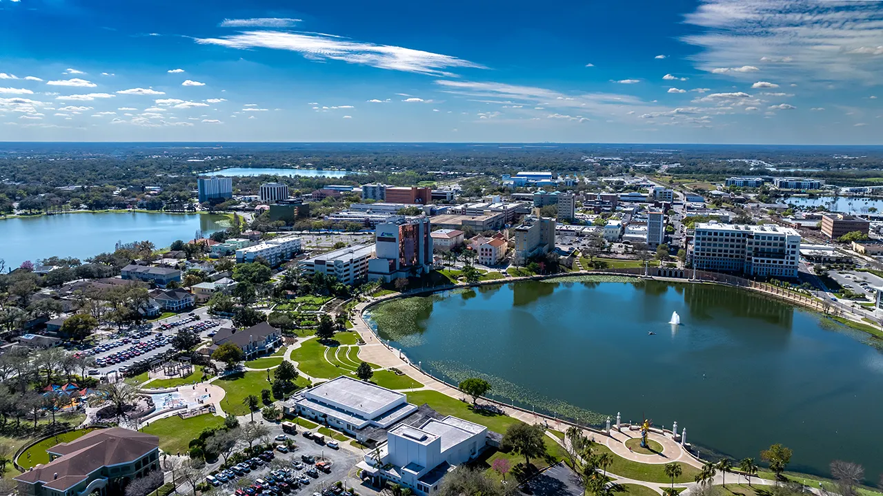These markets are drawing the most out-of-town new-home shoppers: report