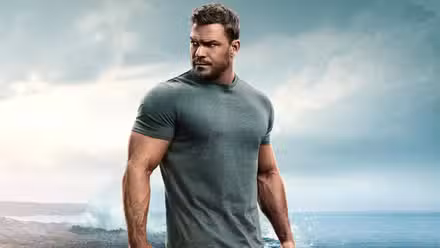 Alan Ritchson as Jack Reacher in Reacher.