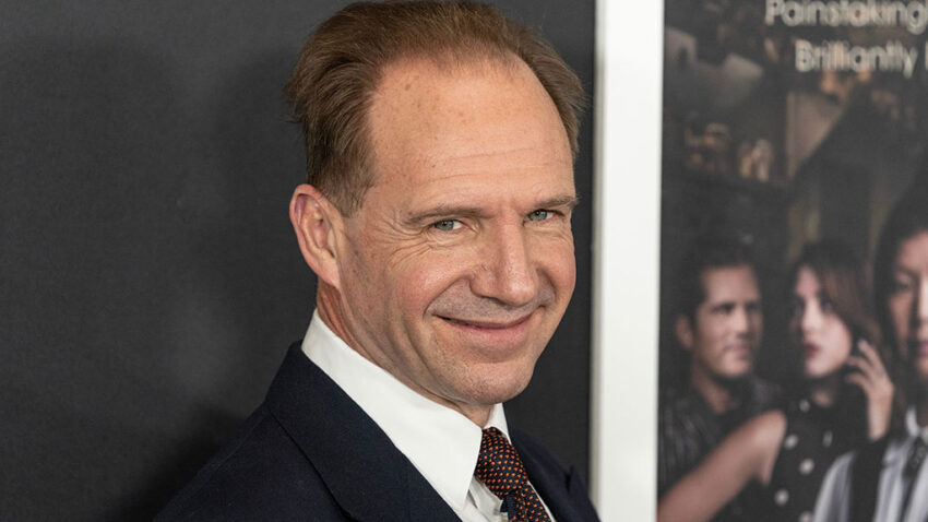 Ralph Fiennes backs Bell Inn bid