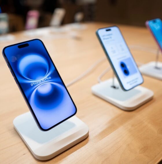 should staff phones be owned at all?