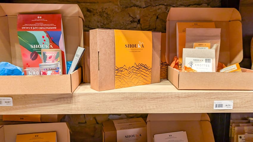 Premium Product Presentation Builds Customer Trust