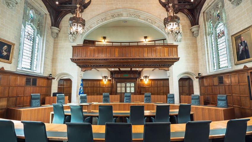Meta glasses banned from courts in England and Wales