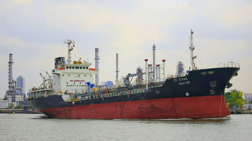 UK recession warning if Strait of Hormuz stays closed