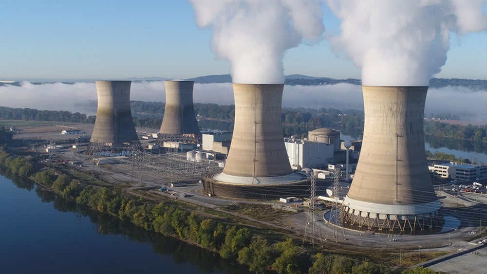 Constellation Energy Leads Nasdaq 100, Stands By 2027 Crane Energy Start