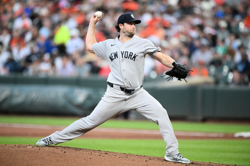 Yankees complete 3-game sweep with 6-1 rout of Orioles