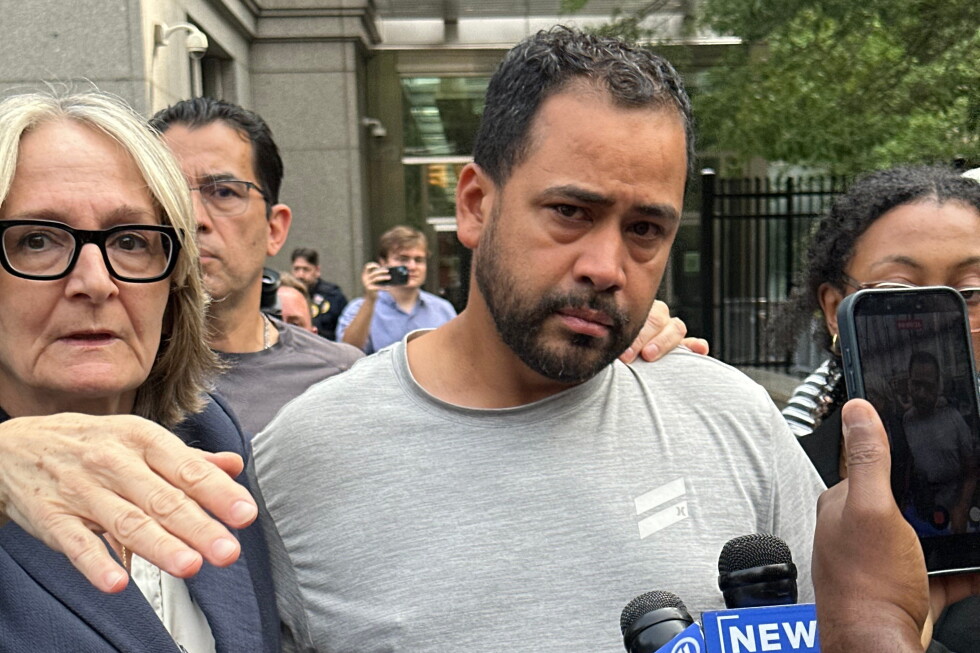 Officials: Boat driver in New York fatal capsizing was in US illegally