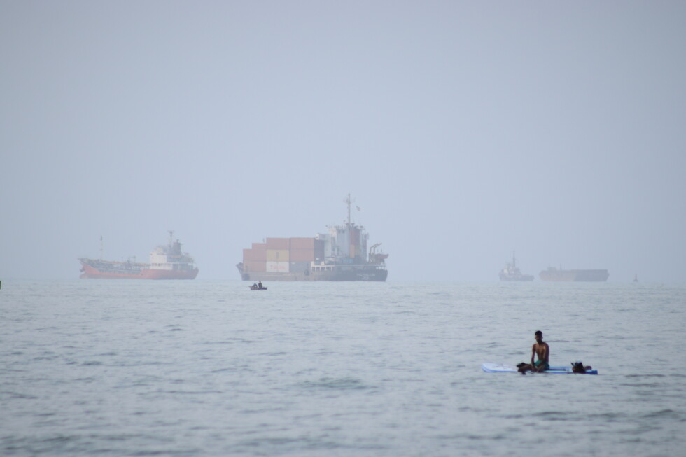 Officials report progress on a deal to reopen the Strait of Hormuz