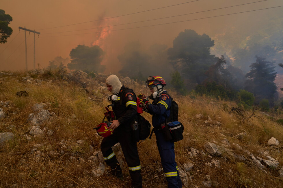 Greek wildfires contained but weather conditions worsening