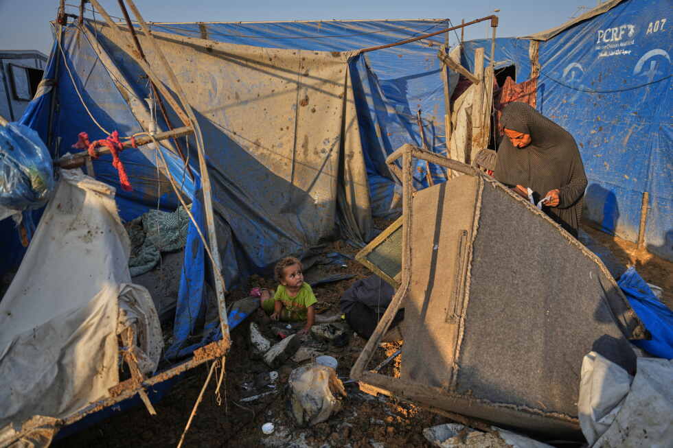 Hamas' agreement to disarm raises hope in Gaza