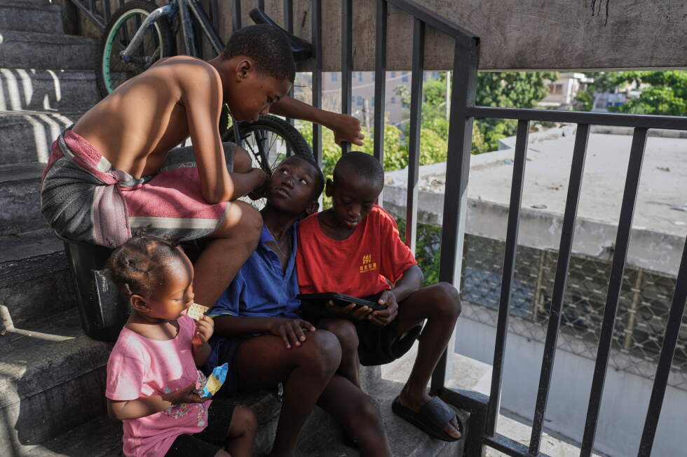 First deportees arrive in troubled Haiti after TPS ends
