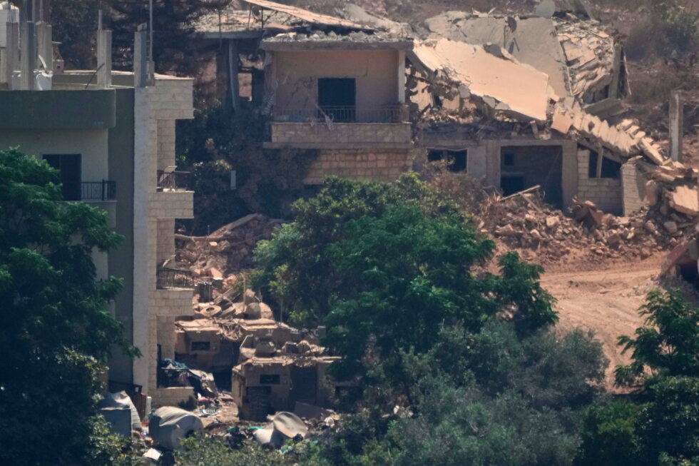 2 Israeli soldiers killed in Lebanon in the first Israeli deaths under truce