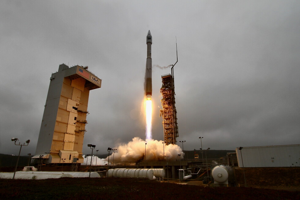 Invited media briefly detained at California Space Force base