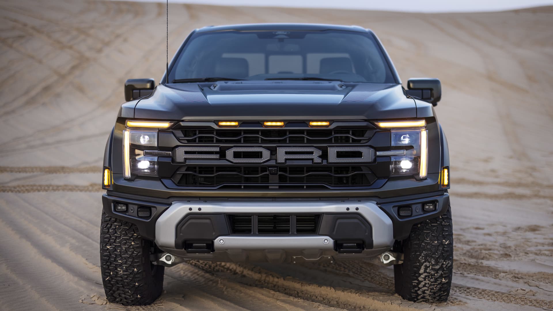 Ford increases V-8 engines, lowers performance prices